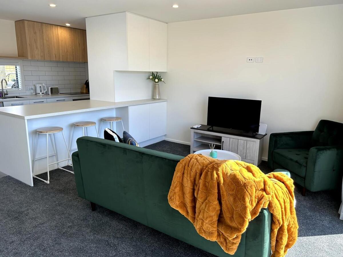Apartment 2 On Armagh!